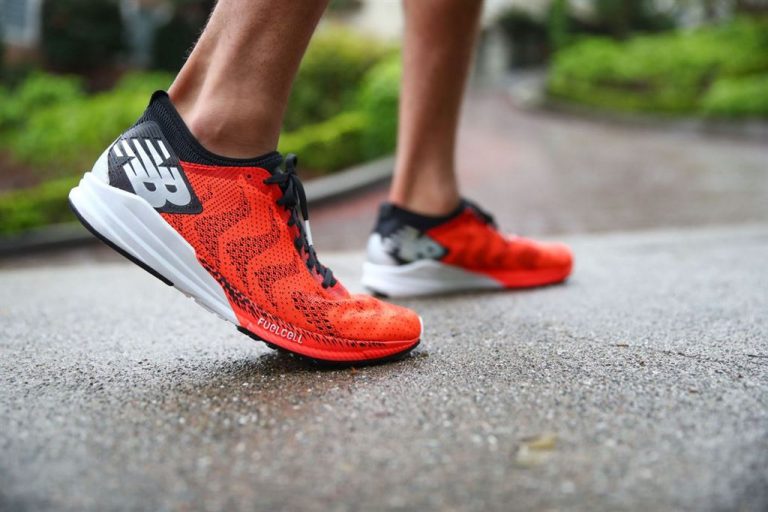 беговые кроссовки New Balance FuelCell Impulse