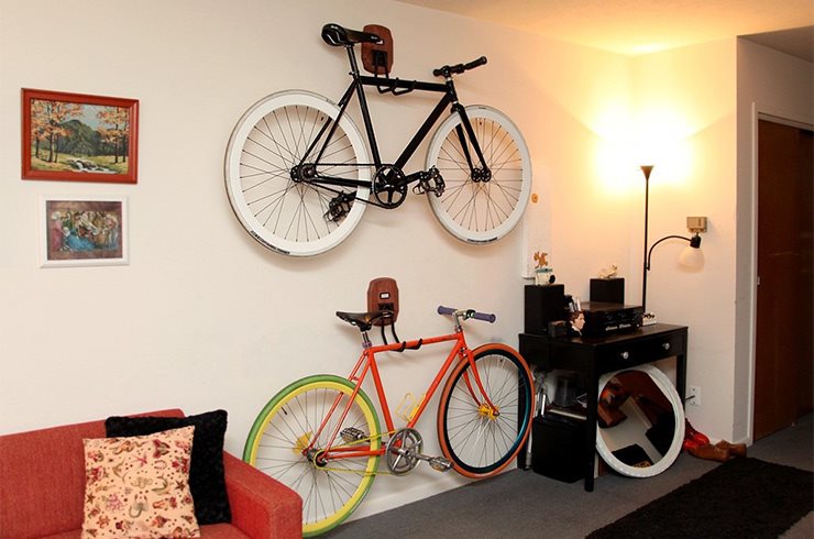 крепение велосипеда к стене