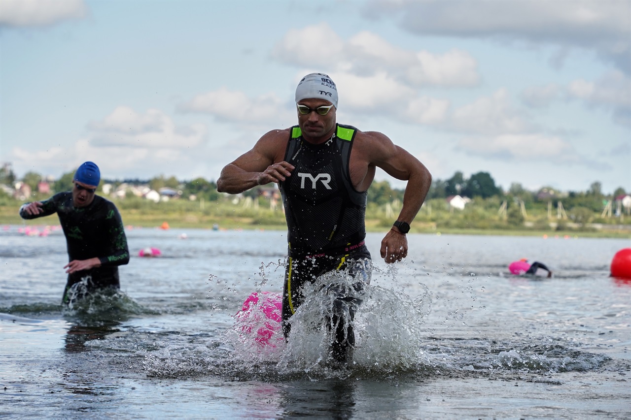 Триатлон череповец. Заплыв на открытой воде 2024. Заплыв на открытой воде 2024 x-Waters. Тевриз в воде 2024. Мадейра 2024 плавание.